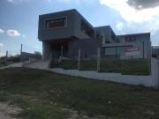 Casa en venta de 3 dormitorios c/ cochera en Alta Gracia
