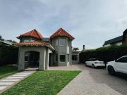 Casa en venta de 3 dormitorios c/ cochera en Bosque Alto