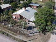 Casa en venta de 3 dormitorios c/ cochera en Campo Quijano