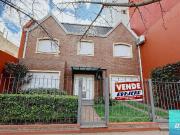 Casa en venta de 3 dormitorios c/ cochera en Centro