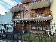 Casa en venta de 3 dormitorios c/ cochera en Centro