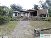 Casa en venta de 3 dormitorios c/ cochera en Cuesta Blanca