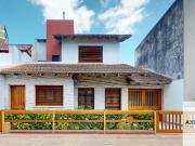 Casa en venta de 3 dormitorios c/ cochera en La Plata