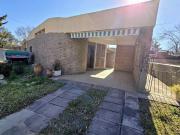 Casa en venta de 3 dormitorios c/ cochera en Santa Rita,...