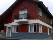 Casa en venta de 3 dormitorios c/ cochera en Villa Pehuenia