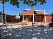 Casa en venta de 3 dormitorios c/ cochera sobre Avenida...