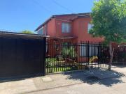 Casa en venta de 3D/2B c/ estacionamiento en sector...