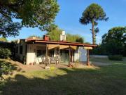 Casa en Venta de 3 dormitorios, con pileta, parrillero y...