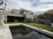 Casa en venta de 3 dormitorios en La Catalina