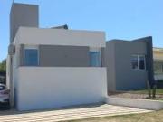 Casa en venta de 3 dormitorios, quincho, pileta, Bº...
