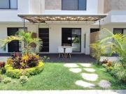 Casa en Venta de 3 Habitaciones, Alberca y Amenidades...