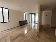 Casa en Venta de 3 Habitaciones en Cholul, Mérida