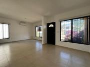 Casa en Venta de 3 habitaciones en Gran Santa Fe al...