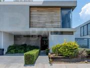 Casa en venta de 3 habitaciones en Lomas del Molino IV