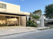 Casa en venta de 3 habitaciones equipada en Cholul al...