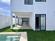 CASA EN VENTA DE 3 HABITACIONES Y ALBERCA EN PRIVADA CON...