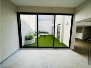 Casa en Venta de 3 Habs. y Terraza A ESTRENAR en La...