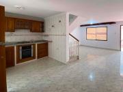 CASA EN VENTA DE 3 NIVELES EN CRESPO