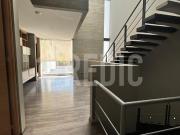 CASA EN VENTA DE 3 NIVELES EN MILENIO III