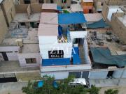 CASA EN VENTA DE 3 PISOS EN CANTO GRANDE