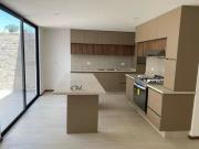 Casa en venta de 3 recamaras en Angelopolis, Parque Veracruz