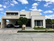 CASA EN VENTA DE 3 RECÁMARAS EN EL EXCLUSIVO YUCATÁN...