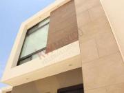 CASA EN VENTA DE 3 RECÁMARAS Y 2 PISOS EN NUEVO...