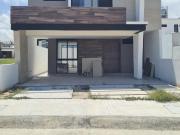 Casa en VENTA de 3 recamaras y jardin, en Fracc. Lomas...