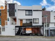 Casa en Venta de 3 recamaras y Roof Garden en Paisajes...