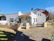 Casa en venta de 4 ambientes con PH independiente en...