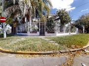 Casa en Venta de 4 Ambientes en Villa Adelina con Patio,...