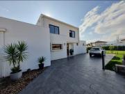 Casa En Venta De 4 Dorm. En Machalí