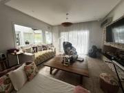 Casa en venta de 4 dormitorios a la laguna en San Isidro...