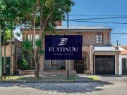 Casa en venta de 4 dormitorios c/ cochera en Grand Bourg