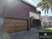 Casa en venta de 4 dormitorios c/ cochera en Ituzaingó Norte