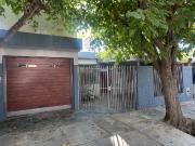 Casa en venta de 4 dormitorios c/ cochera en Villa Nueva