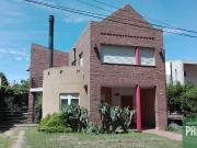 Casa en venta de 4 dormitorios en Altos de Palihue Casa en venta de 4 dormitorios en Altos de Palihue