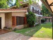 Casa en Venta de 4 Dormitorios en Rosario Fisherton
