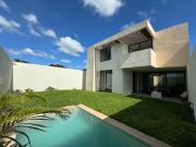 Casa en venta de 4 habitaciones al norte de Merida