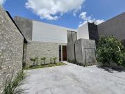 Casa en venta de 4 habitaciones al norte de Mérida, Cholul