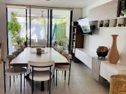 Casa en Venta de 4 Habitaciones, Amueblada en Santa...