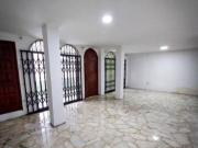 Casa en VENTA de 4 habitaciones en Cdla. La Saiba, Sur...