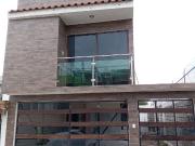 Casa en venta de 4 habitaciones, en Erandeni en calle...