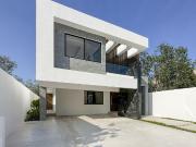 Casa en venta de 4 habitaciones equipada en Provincia...