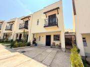 Casa en Venta de 4 habitaciones frente a parque, Alta...