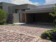 CASA EN VENTA DE 4 RECAMARAS 560 M2 DE CONSTRUCCION EL...