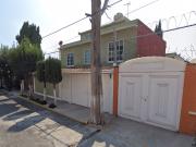 CASA EN VENTA DE 4 RECAMARAS CON EXCELENTE DISTRIBUCIÓN...