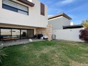 Casa en venta de 4 recámaras en El molino Condominio 15