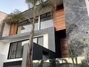 Casa en Venta de 4 recámaras en La Vista Country Club