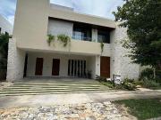 Casa en venta de 4 recámaras en Privada Tumin en el...